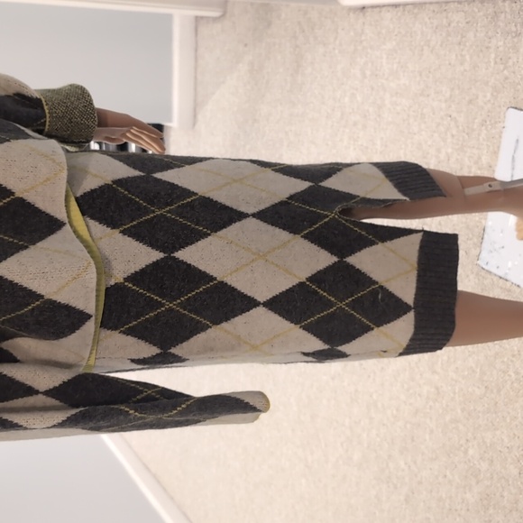 Pringle of Scotland and H&M collaboration set - Picture 13 of 17